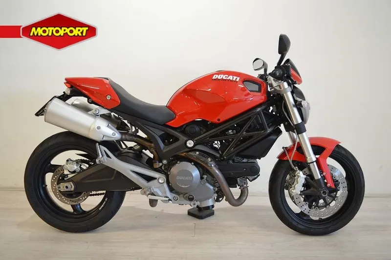 Ducati Monster 696 (2009)
