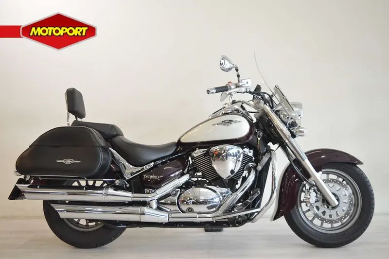Suzuki C 800 INTRUDER (2011)