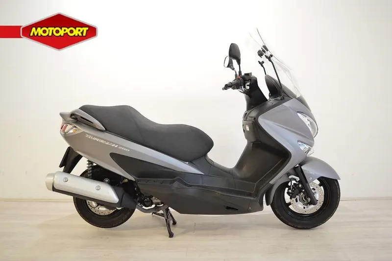 Suzuki UH 200 BURGMAN (2018)