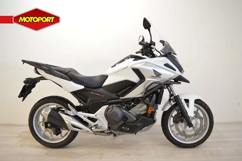 Honda NC750X (2018)