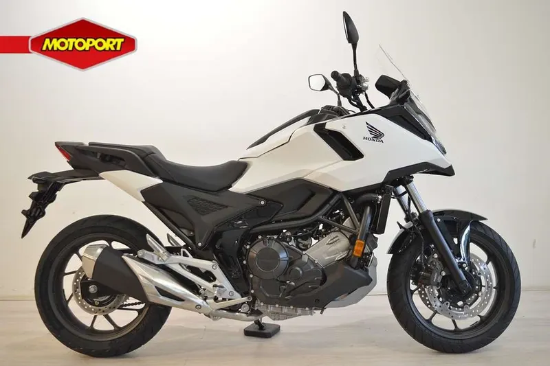 Honda NC750X (2026)
