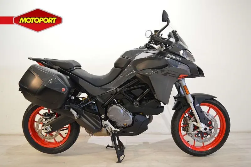 Ducati Multistrada V2 S (2022)