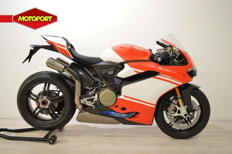 Ducati 1299 SUPERLEGGERA (2017)