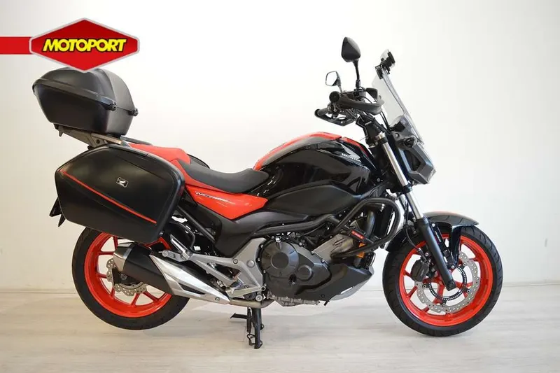 Honda NC 750 S (2016)