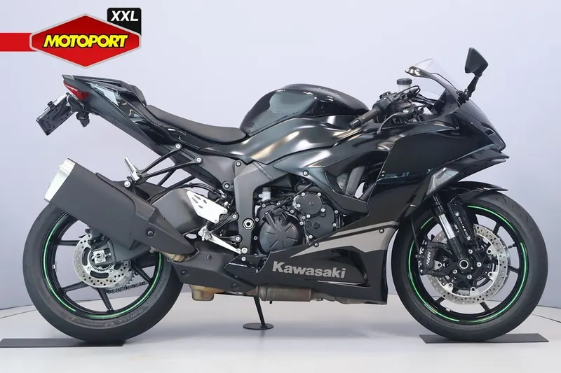Kawasaki Ninja ZX-6R (2025)