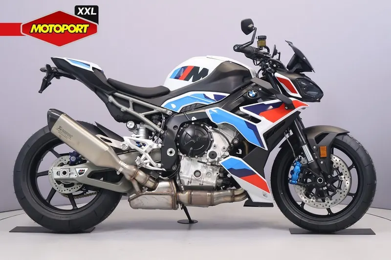 BMW M 1000 R (2026)