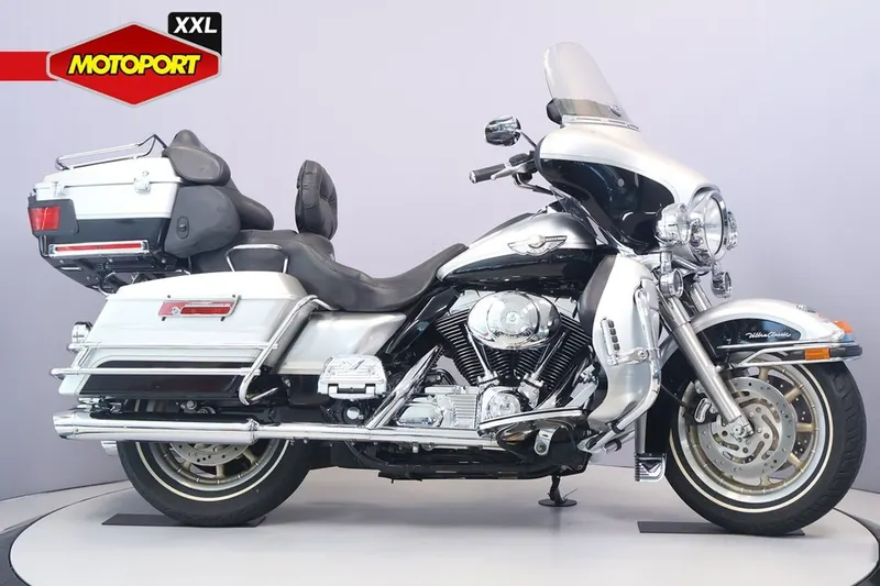 Harley-Davidson Electra Glide Ultra Classic (2003)