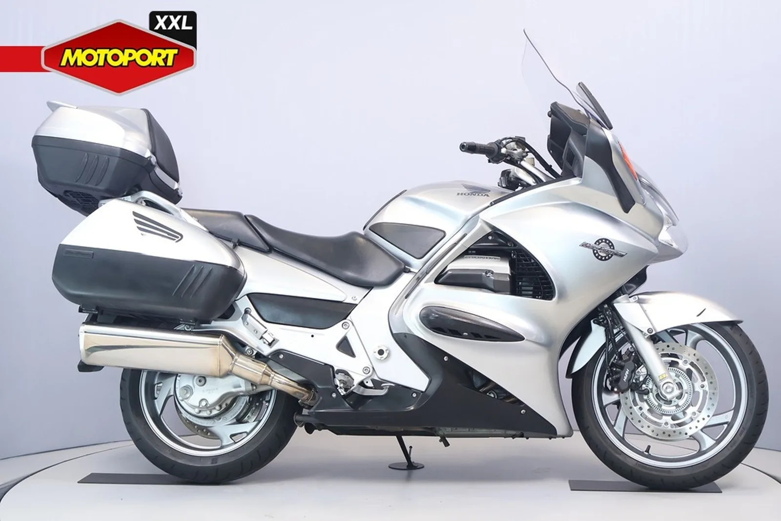 Honda ST 1300 PAN European (2011) — foto 1