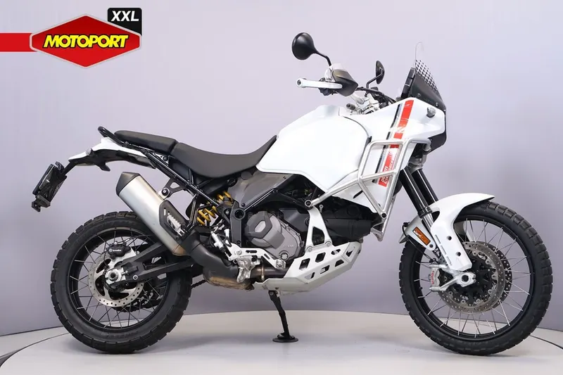 Ducati DesertX (2023)