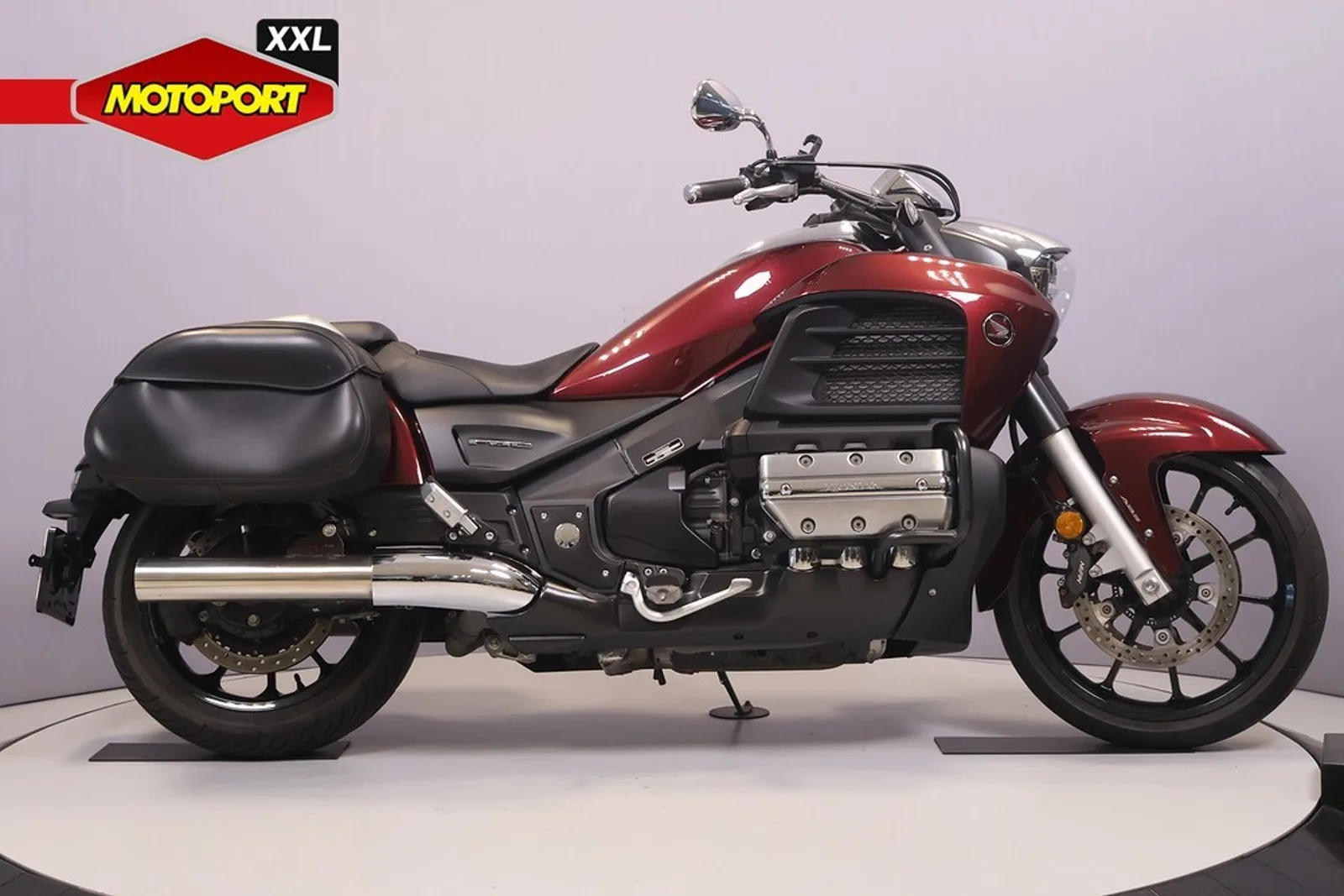 Honda F6C GOLDWING 1800 VALKYRIE (2016) — foto 1
