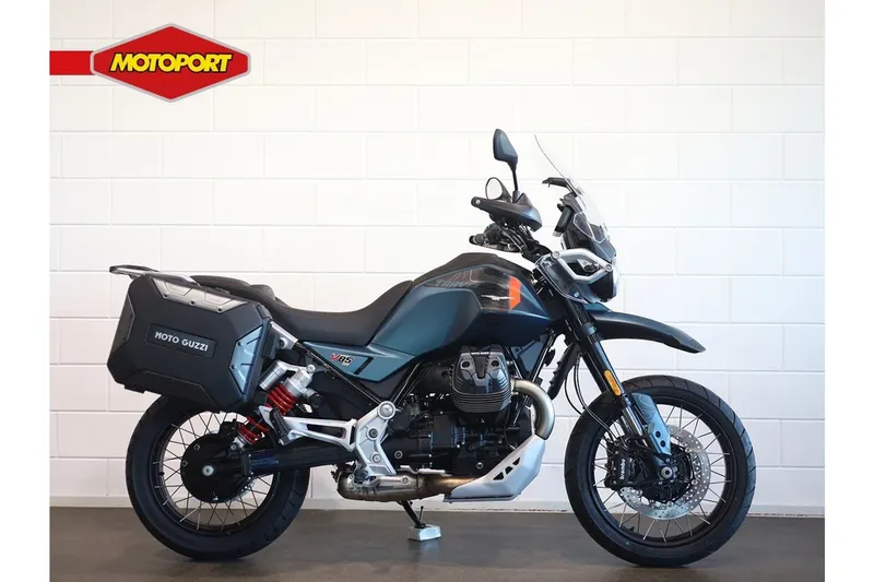 Moto Guzzi V85 TT Travel (2026)