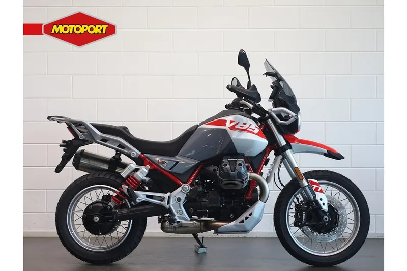 Moto Guzzi V85 TT (2026)