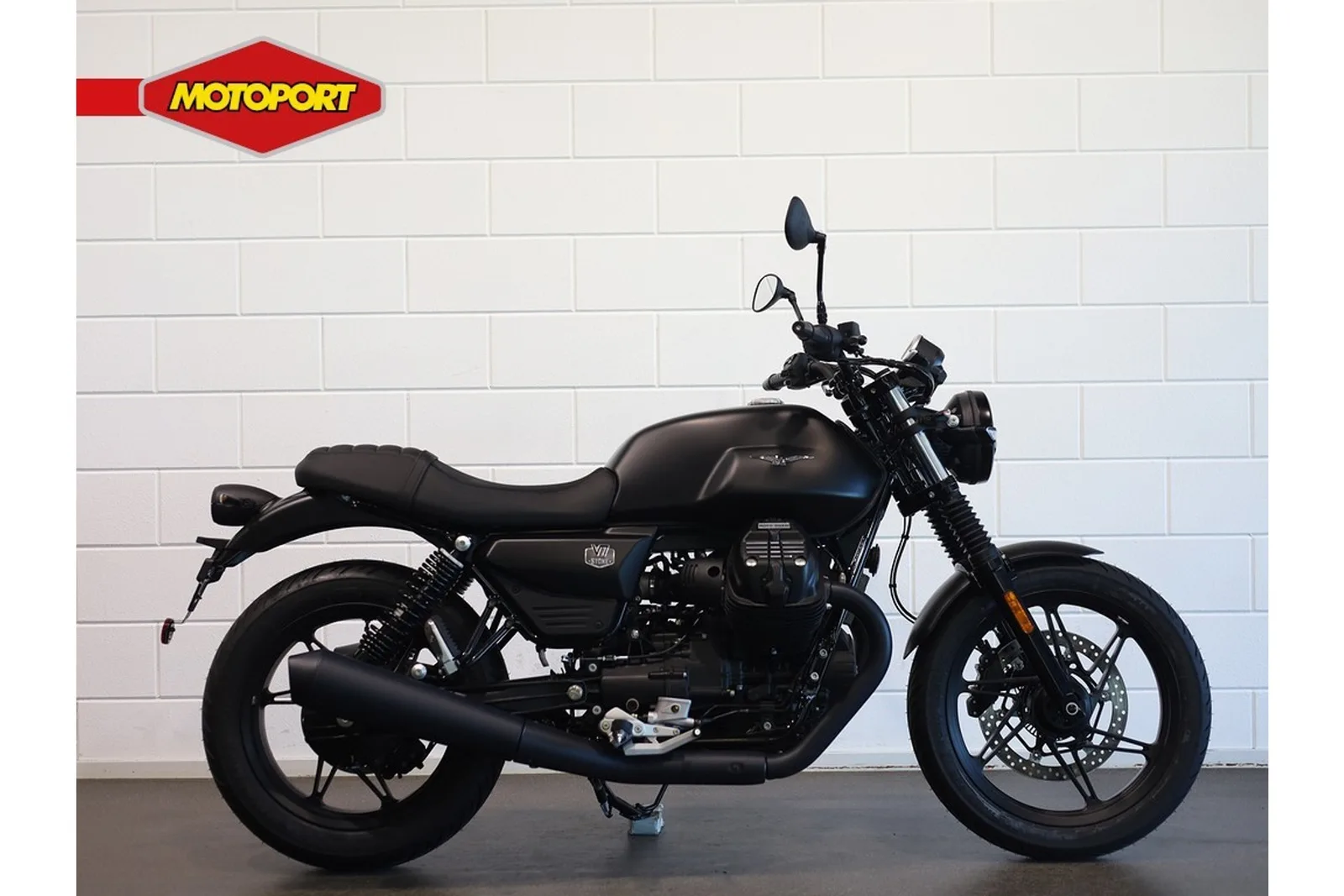 Moto Guzzi V7 Stone (2026) — foto 1