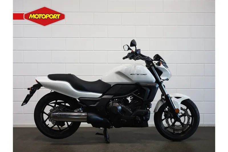 Honda CTX700N (2015)