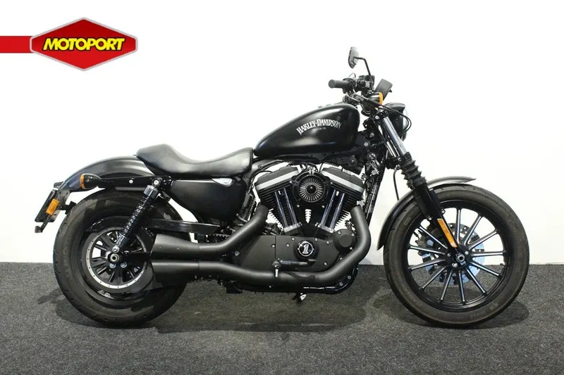 Harley-Davidson Sportster 883 (2011)