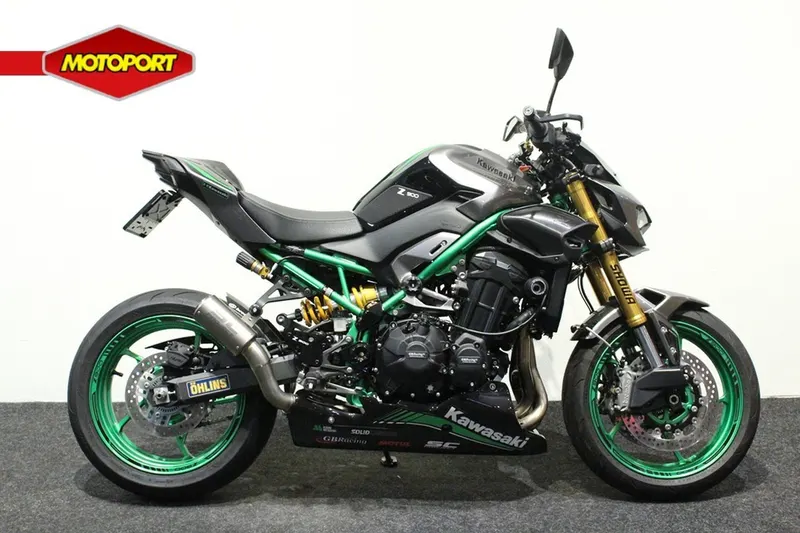 Kawasaki Z 900 se (2025)