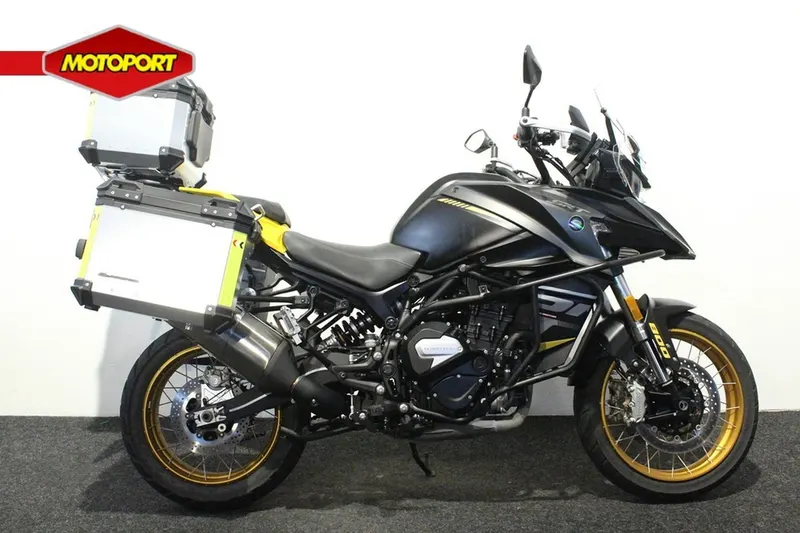 QJ Motor SRT 800 SX TOURING (2024)