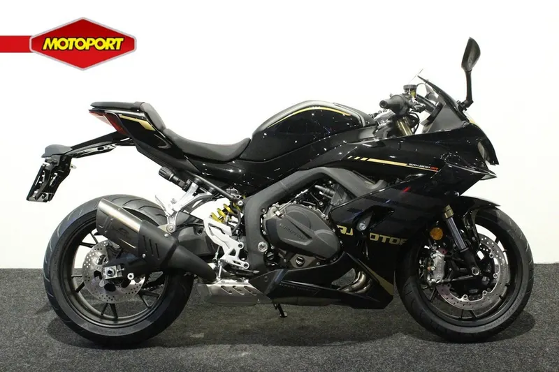 QJ Motor SRK 800 RR (2026)
