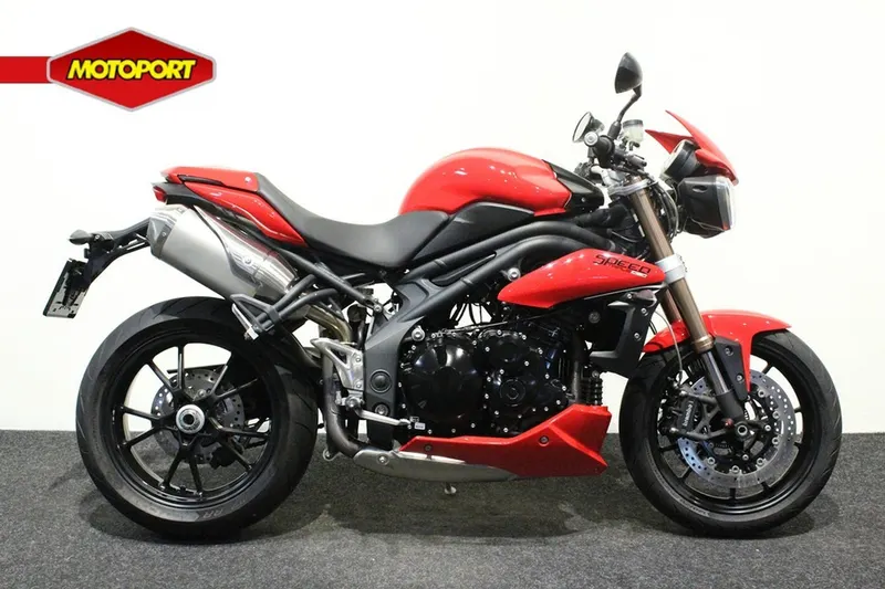 Triumph SPEED TRIPLE 1050 (2011)