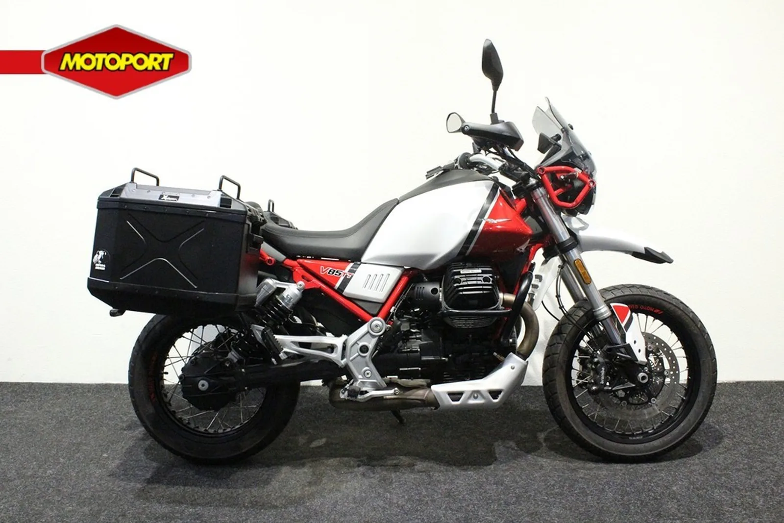 Moto Guzzi V85 TT (2020) — foto 1