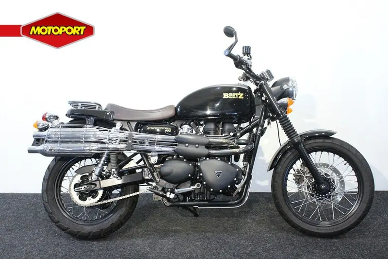 Triumph STREET SCRAMBLER 900 (2016)