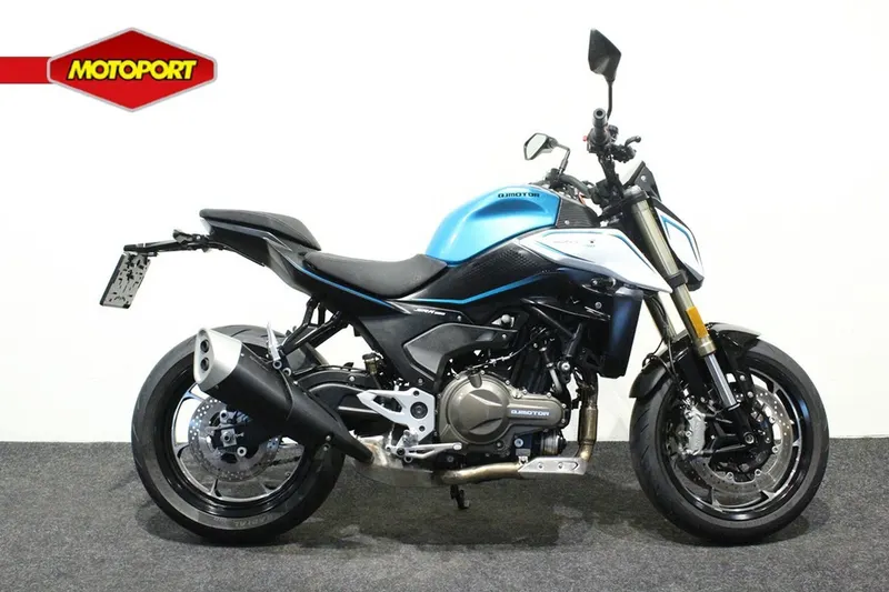 QJ Motor SRK 550 (2025)