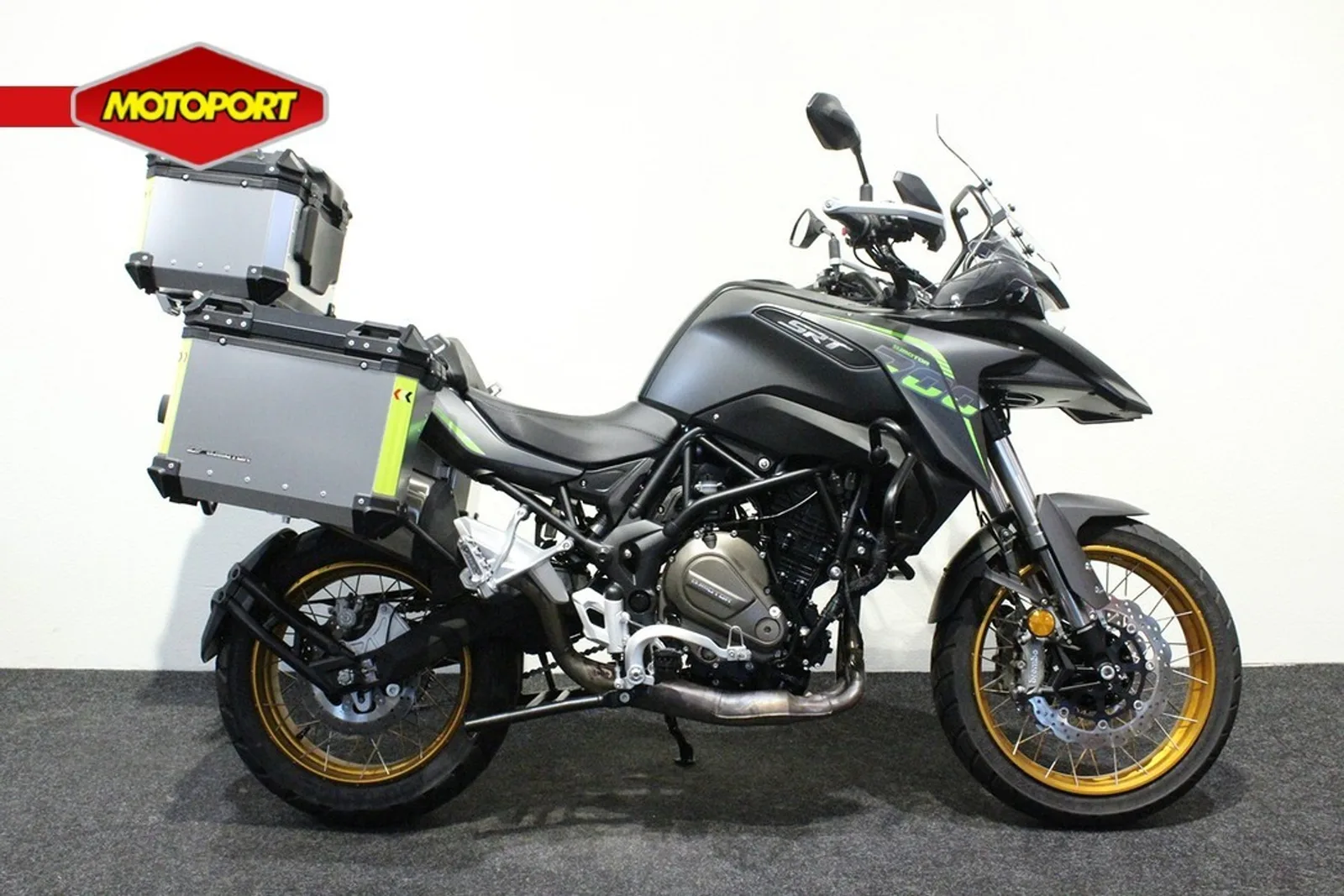 QJ Motor SRT 700 X TOURING (2025) — foto 1