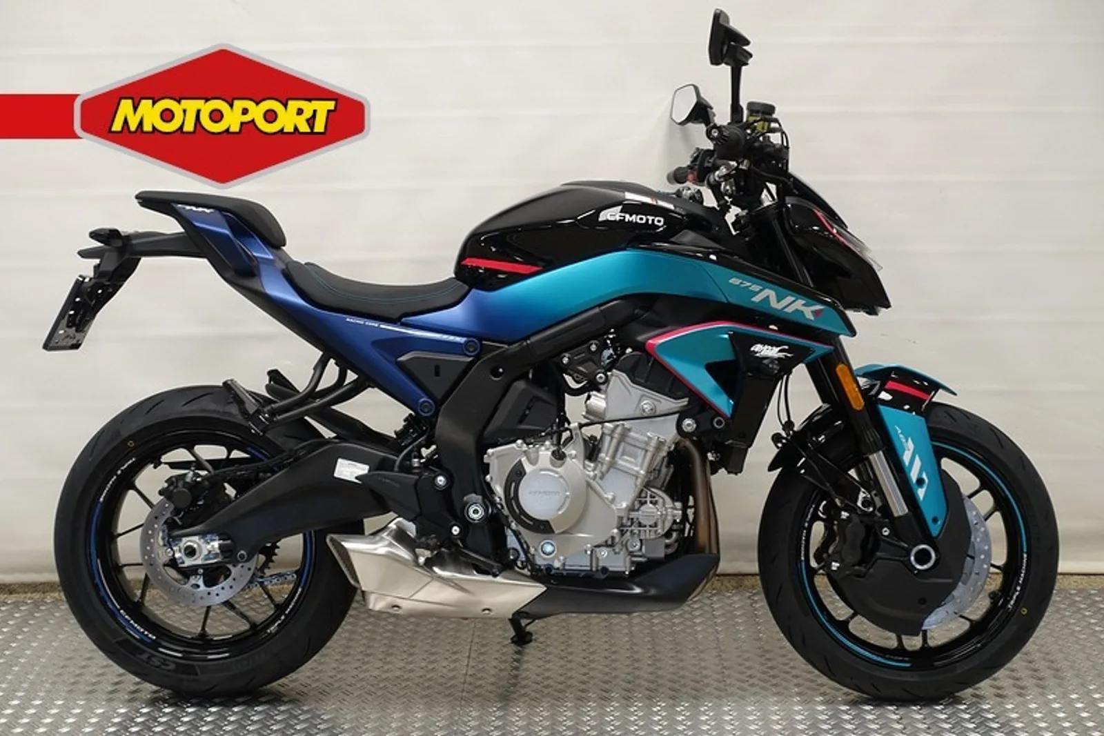 CFMoto 675 NK (2026) — foto 1