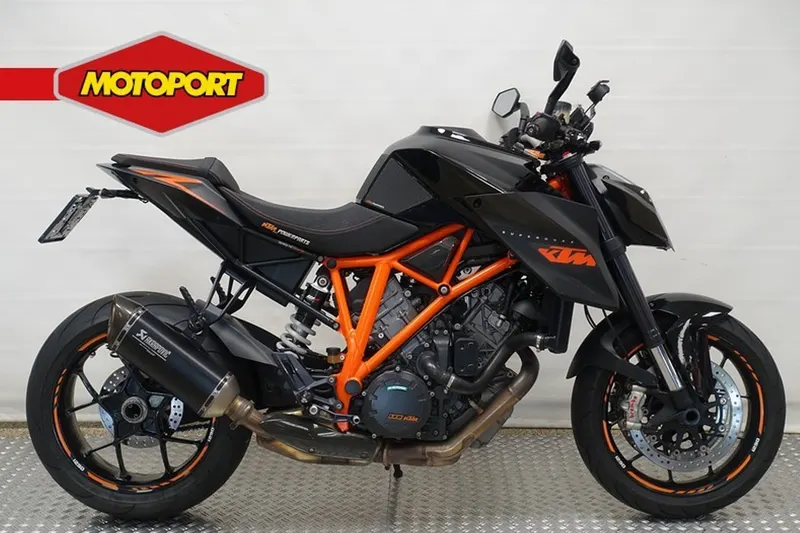 KTM 1290 SuperDuke R (2014)