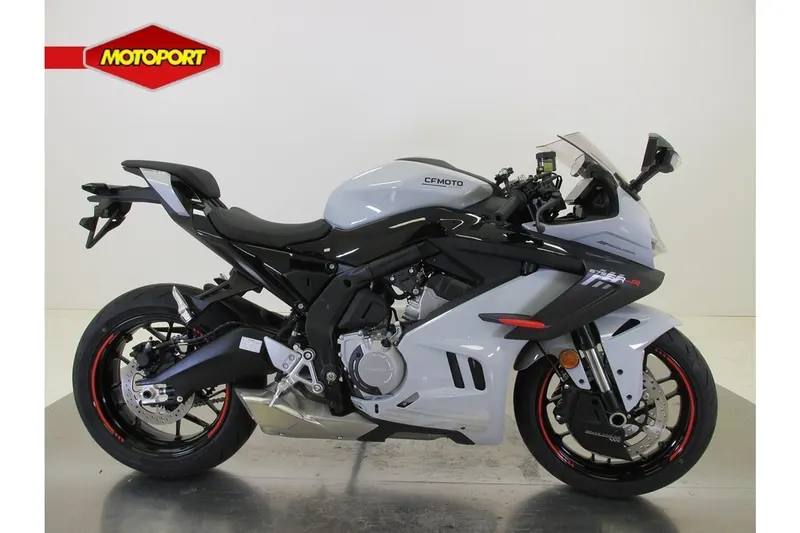 CFMoto 675SR-R (2026)