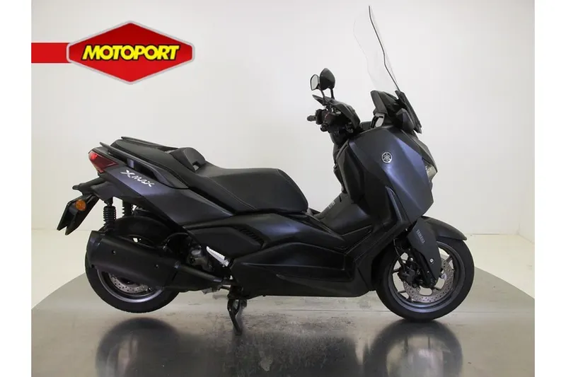 Yamaha X-MAX 300 (2024)