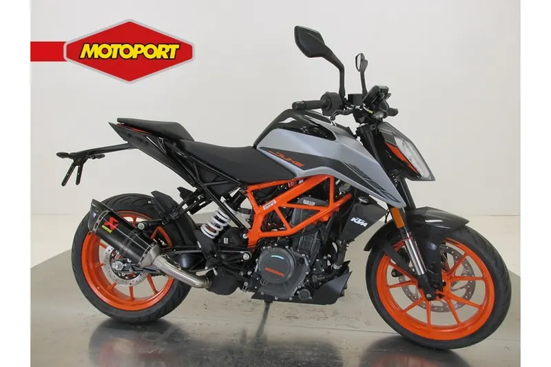 KTM 390 Duke (2022)