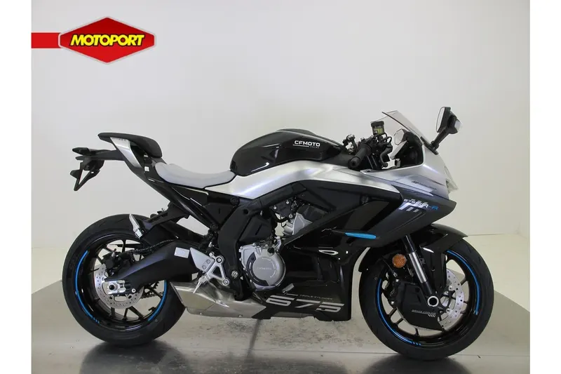 CFMoto 675SR-R (2025)