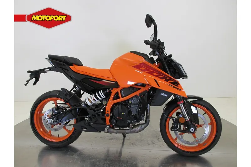 KTM 390 Duke (2024)