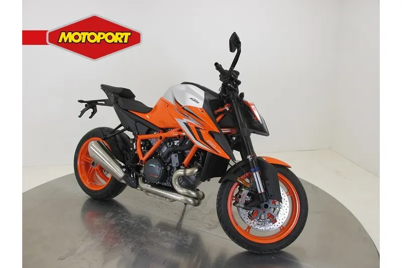 KTM 1290 Super Duke R EVO (2023)