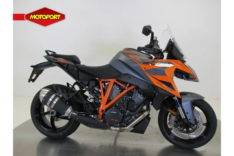 KTM 1290 Super Duke GT (2025)