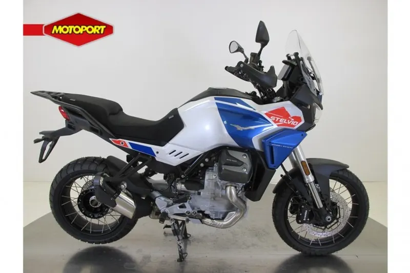 Moto Guzzi Stelvio (2025)