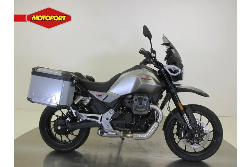 Moto Guzzi V85 Tt Strada (2024)