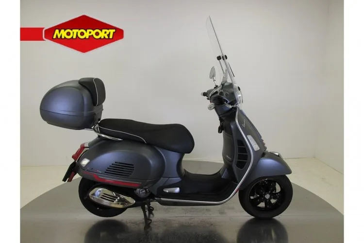 Vespa GTS 300 (2022) — foto 1