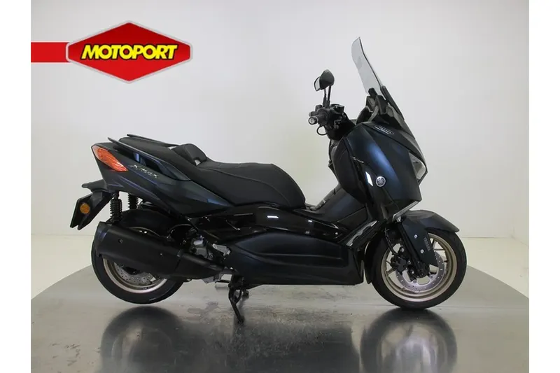 Yamaha Xmax 300 Tech MAX (2022)