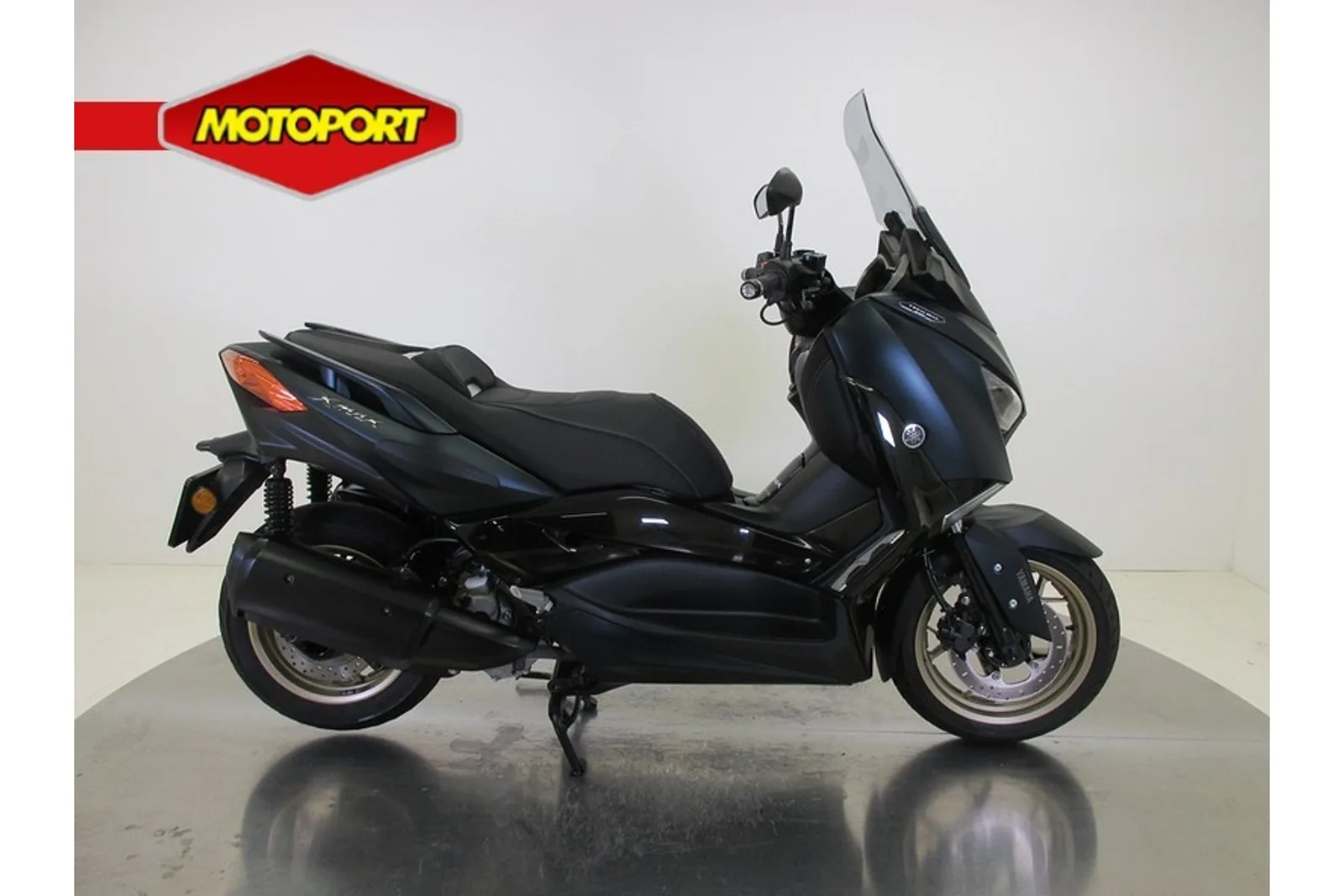 Yamaha Xmax 300 Tech MAX (2022) — foto 1