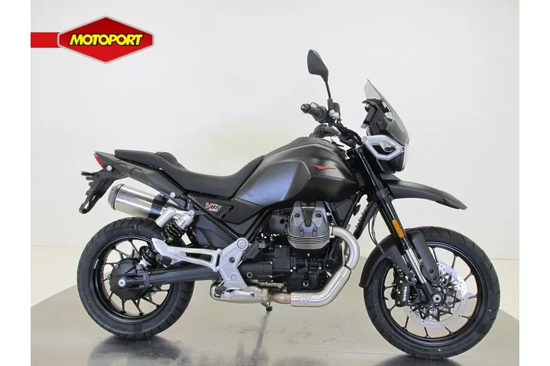 Moto Guzzi V85 Tt Strada (2024)