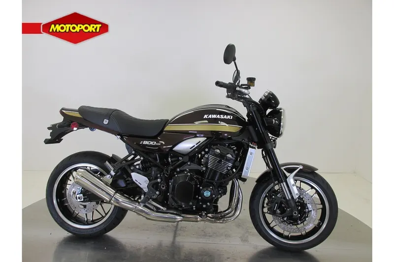 Kawasaki Z900RS (2025)