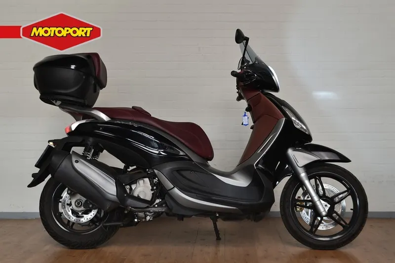 Piaggio Beverly 300 (2012)