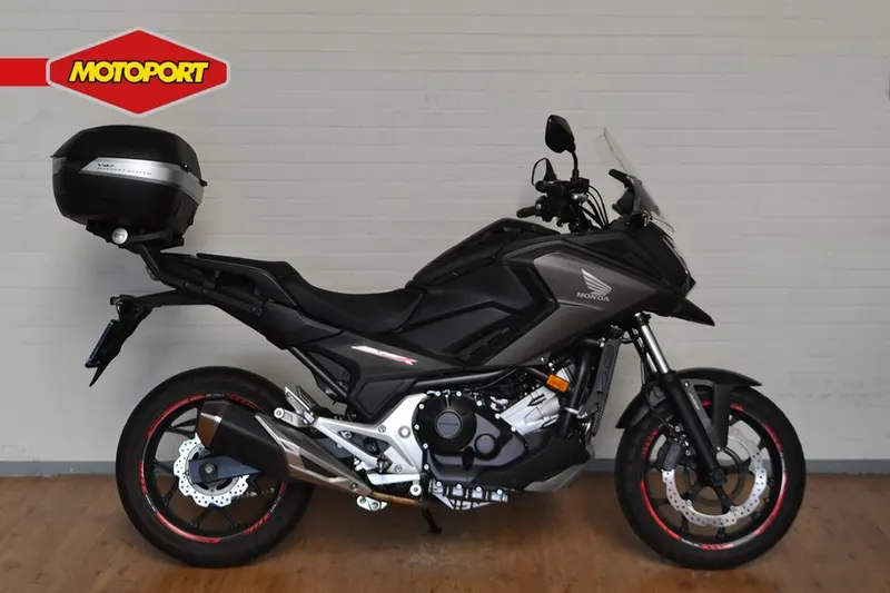 Honda NC750X (2019)