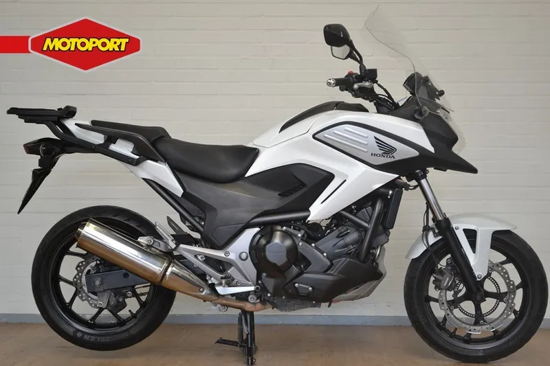 Honda NC750X (2015)