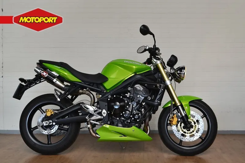 Triumph Street Triple (2008)