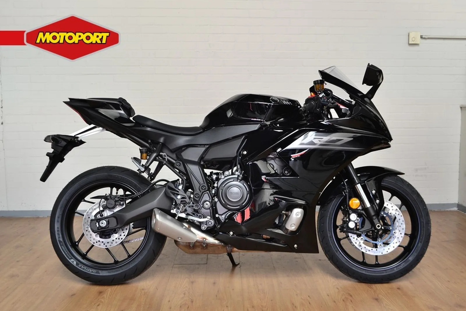 Yamaha R7 (2026) — foto 1