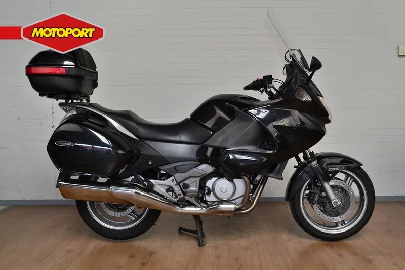 Honda NT 700 V Deauville (2012)
