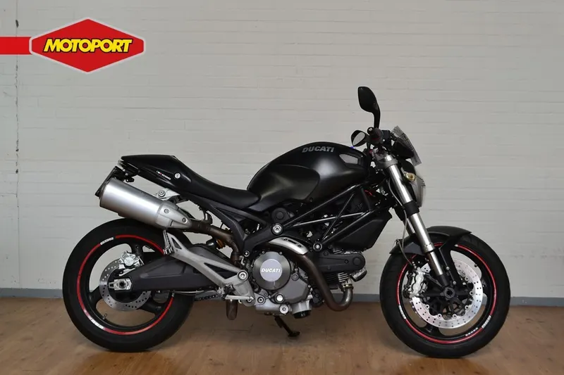 Ducati Monster 696 (2008)